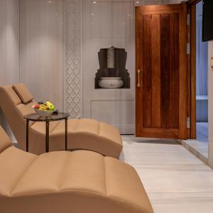 Luxury Mansion with Four Bedrooms - Annex