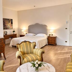 Junior Suite with Balcony