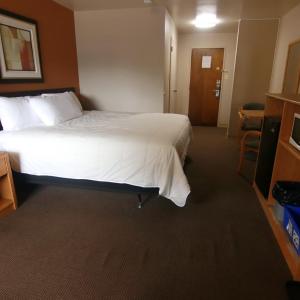 King Room - Non-Smoking