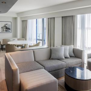 Two-Room King Suite - Hearing Access