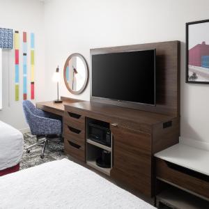 Queen Room with Two Queen Beds - Hearing Access