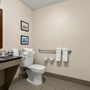 King Suite - Disability Access/Non-Smoking