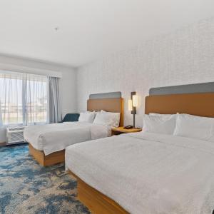 Queen Room with Two Queen Beds - Non-Smoking
