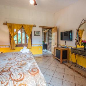 King Room with Mountain View