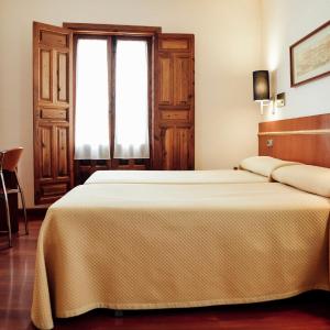 Twin Room with Cathedral View