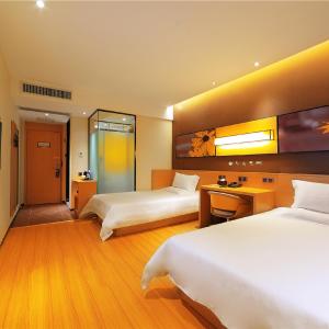 IU Super Twin Room