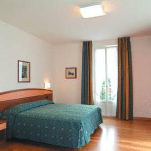 Double or Twin Room with Mountain View