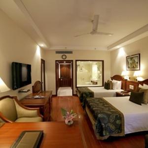 Executive Double Room with 10% on food and beverages | 15% off on spa and salon services