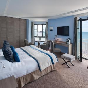 Premium Double or Twin Room with Sea View