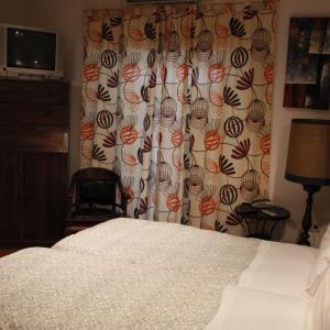 Economy Triple Room