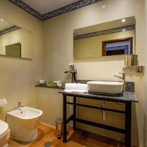 Double Room / Twin with City View - Main House
