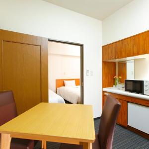 Twin Room - Smoking - No cleaning & towels - Non refundable