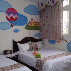 Quadruple Room with Private Bathroom