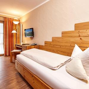 Single Room with Balcony