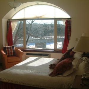 King Room with Spa Bath