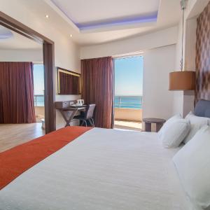 Panoramic Suite with Sea view & Outdoor Jet-bath