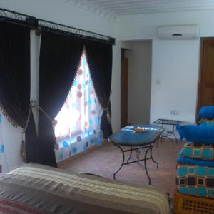 Debbaghine Suite 