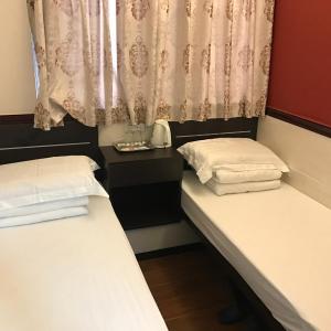 Standard Twin Room with Window