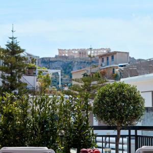 Deluxe Suite with Acropolis view and terrace