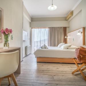 Double or Twin Room with Sea View