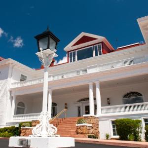 Queen Room – The Lodge