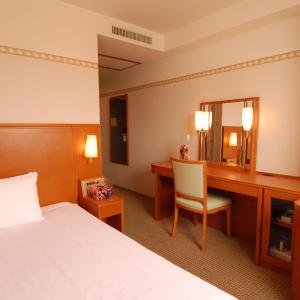 Single Room - Non-Smoking