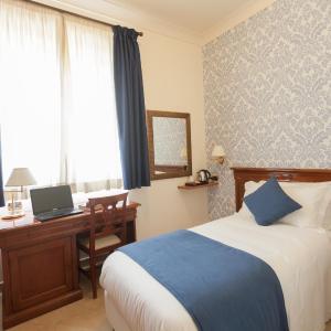 Business Single Room with French Bed
