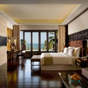 Garden Suite with Jacuzzi