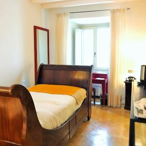 Double Room (1 Adult)