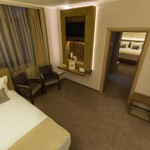 Premium Suite
