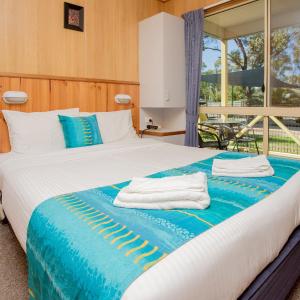 Economy Poolside Two-Bedroom Cabin - Not Pet Friendly