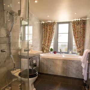 King Suite with Sea View