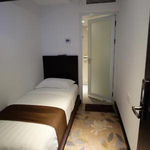 Standard Single Room without Window