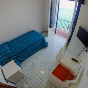 Standard Single Room with Sea View