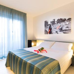Double or Twin Room with Beach Access