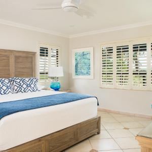 King Room with Pool View
