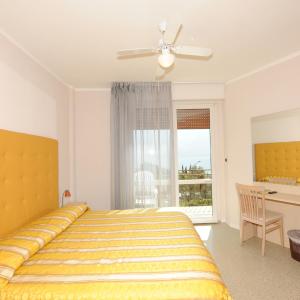 Double Room with Lake View