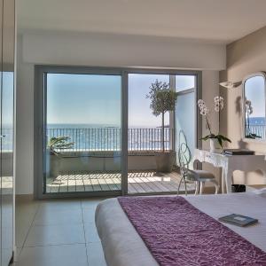 Royal Apartment with Hot Tub