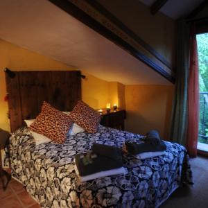One-Bedroom Cottage with Spa