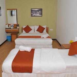 Basic Triple Room