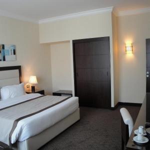Executive Suite with City View