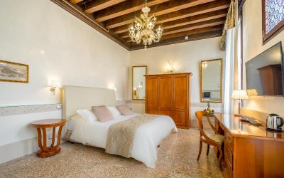 Camera Superior Matrimoniale/Doppia con Letti Singoli 