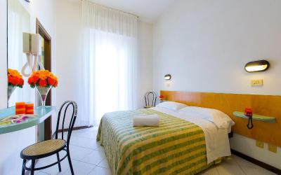 Camera Economy Matrimoniale/Doppia con Letti Singoli