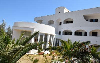 Camera Tripla Superior