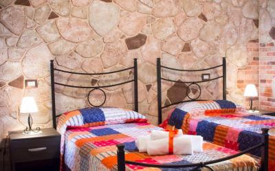 Camera Matrimoniale/Doppia con Letti Singoli con Bagno Privato