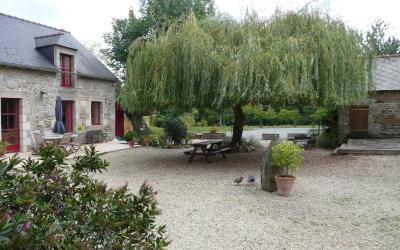 Chambre Lit Queen-Size - Vue sur Jardin