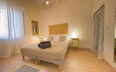 Camera Matrimoniale/Doppia con Letti Singoli con Bagno Privato Esterno