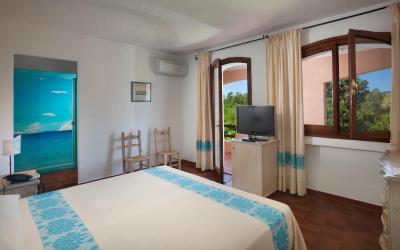 Camera Matrimoniale/Doppia con Letti Singoli con Vista Mare Laterale