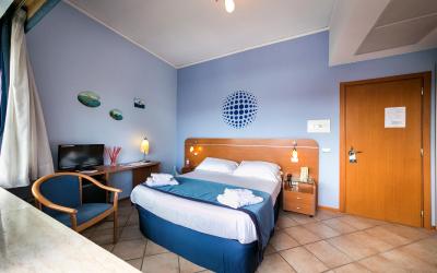 Camera Matrimoniale/Doppia con Letti Singoli