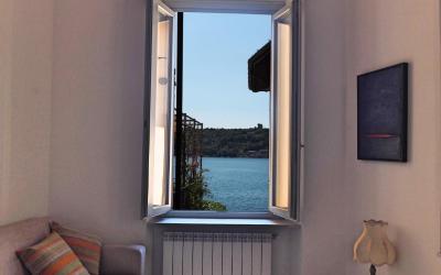 Appartamento con Vista Lago Appartamento con Vista Lago